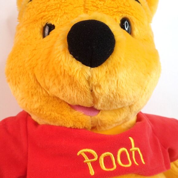 Vintage 2001 Fisher Price Disney Winnie the Pooh Jumbo 23 Inch Plush - Picture 3 of 6